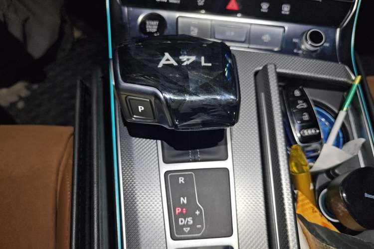 Used Audi A7L 2024 45 TFSI quattro Luxury Edition Gear Lever