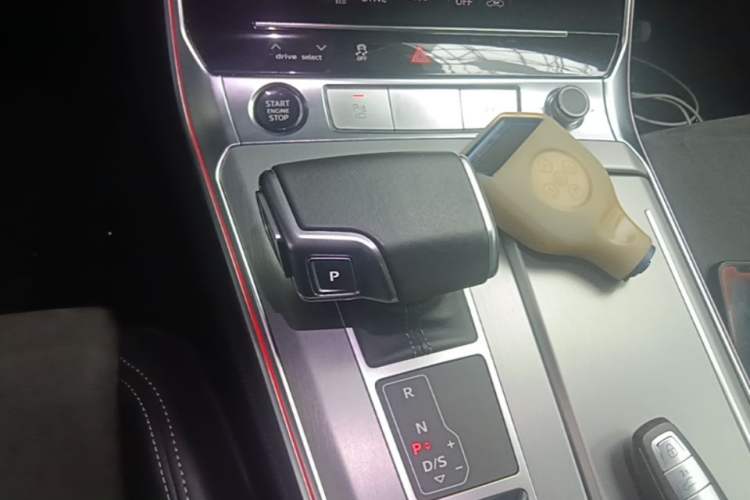 Used Audi A7L 2024 45 TFSI Luxury Edition Gear Lever