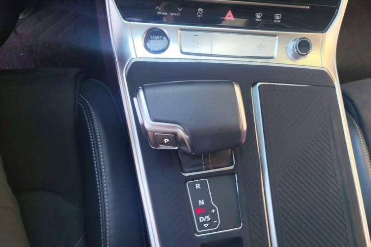 Used Audi A7L 2024 45 TFSI Luxury Edition Gear Lever