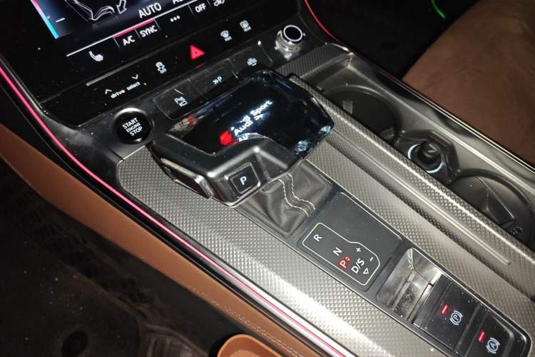 Used Audi A7L 2024 45 TFSI quattro Luxury Edition Gear Lever