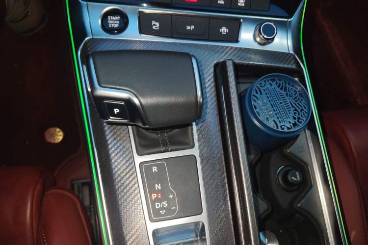 Used Audi A7L 2024 45 TFSI quattro Black Warrior Edition Gear Lever