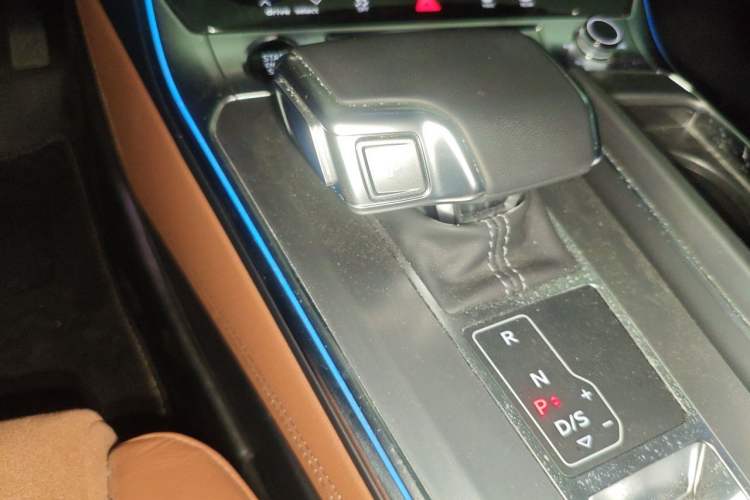 Used Audi A7L 2024 45 TFSI Luxury Edition Gear Lever