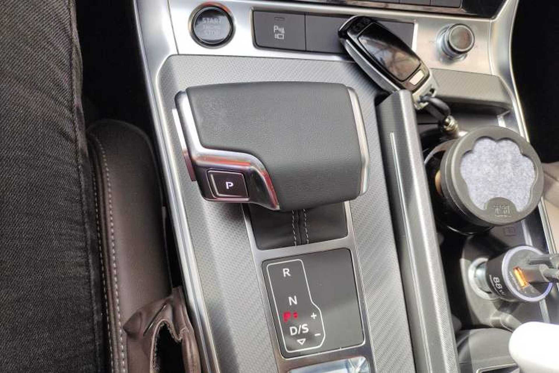 Used Audi A7L 2024 45TFSI S-line Dream-Building Edition Flow Crystal Package Gear Lever