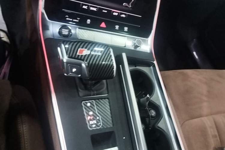 Used Audi A7L 2024 45 TFSI Luxury Edition Gear Lever