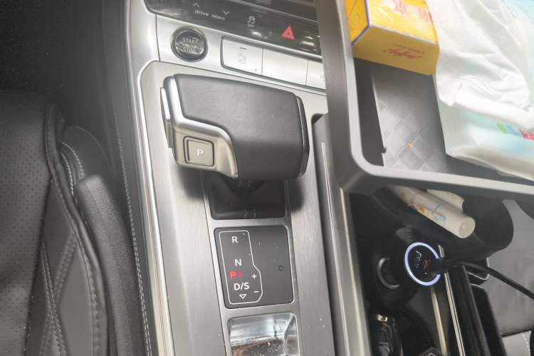 Used Audi A7L 2024 45 TFSI Luxury Edition Gear Lever
