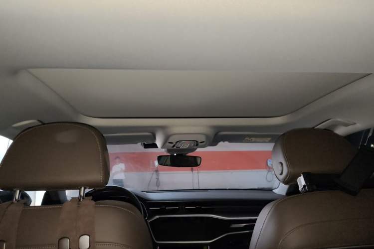 Used Audi A7L 2024 45TFSI S-line Dream-Building Edition Flow Crystal Package Headliner