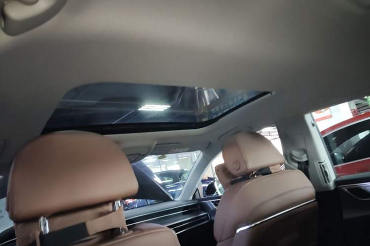 Used Audi A7L 2024 45 TFSI quattro Luxury Edition Headliner