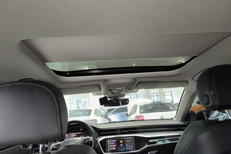 Used Audi A7L 2024 45 TFSI Luxury Edition Headliner