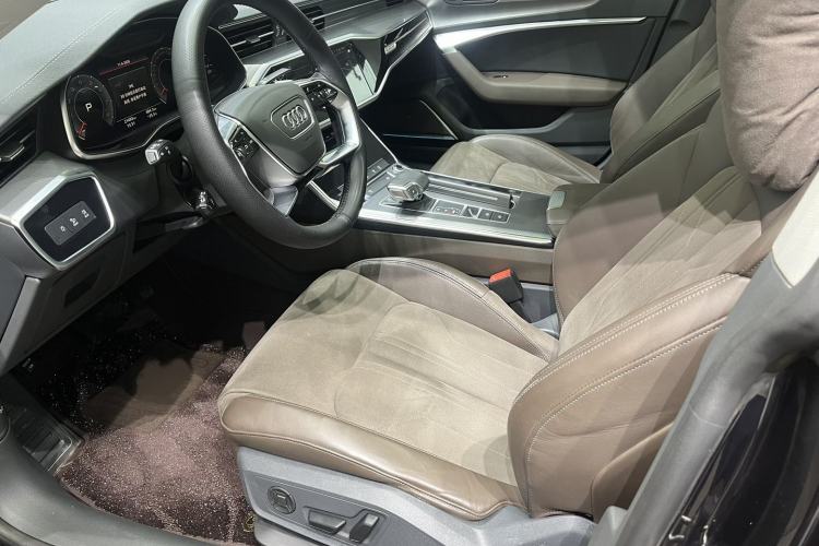 Used Audi A7L 2024 45TFSI S-line Dream-Building Edition Flow Crystal Package Interior 1