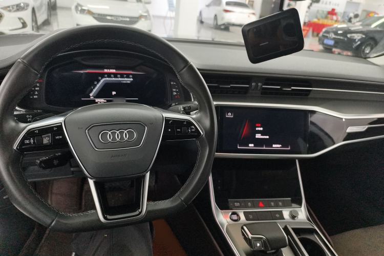 Used Audi A7L 2024 45TFSI S-line Dream-Building Edition Flow Crystal Package Interior 2
