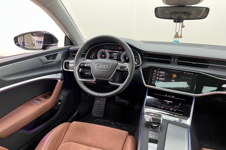Used Audi A7L 2024 45 TFSI Luxury Edition Interior 2
