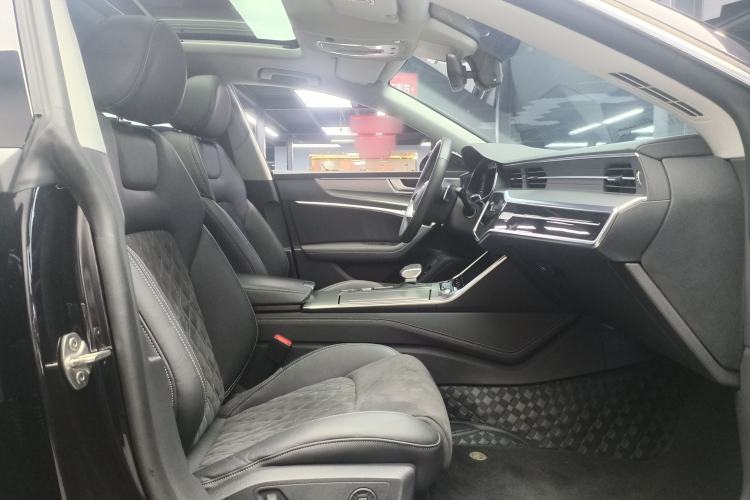 Used Audi A7L 2024 45 TFSI quattro Luxury Edition Interior 3