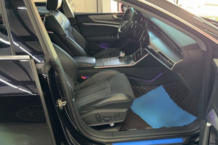 Used Audi A7L 2024 45TFSI S-line Dream-Building Edition Flow Crystal Package Interior 3
