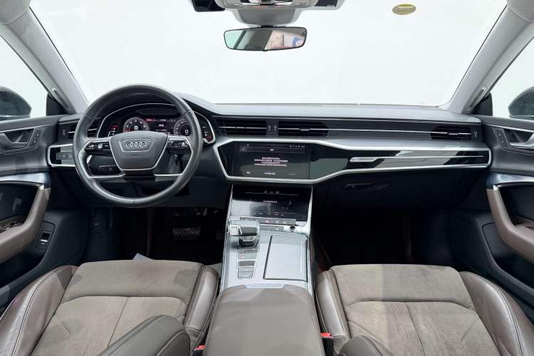 Used Audi A7L 2024 45TFSI S-line Dream-Building Edition Flow Crystal Package Interior 4