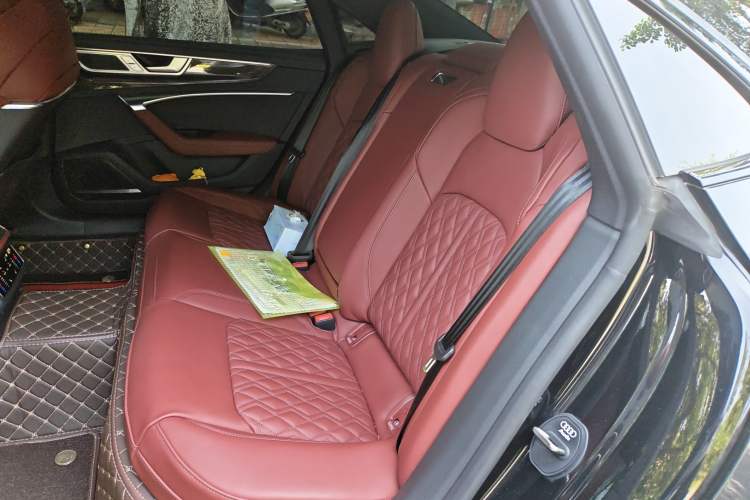 Used Audi A7L 2024 45 TFSI quattro Black Warrior Edition Interior 4