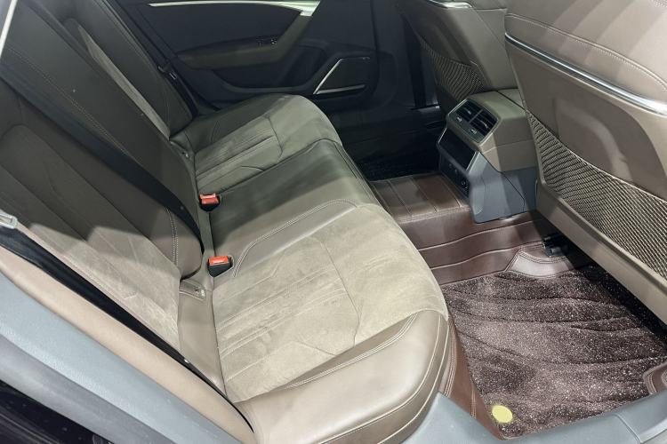 Used Audi A7L 2024 45TFSI S-line Dream-Building Edition Flow Crystal Package Interior 4