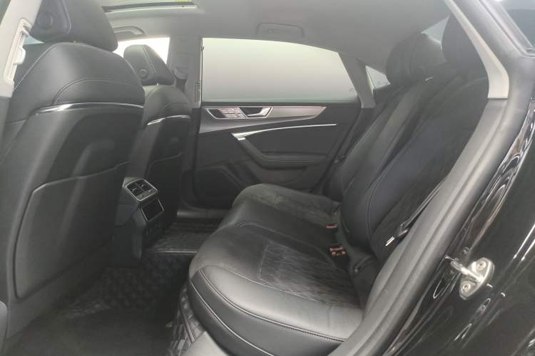 Used Audi A7L 2024 45 TFSI quattro Luxury Edition Interior 5