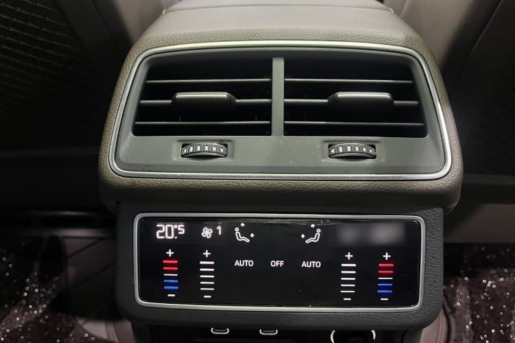 Used Audi A7L 2024 45TFSI S-line Dream-Building Edition Flow Crystal Package Interior 7
