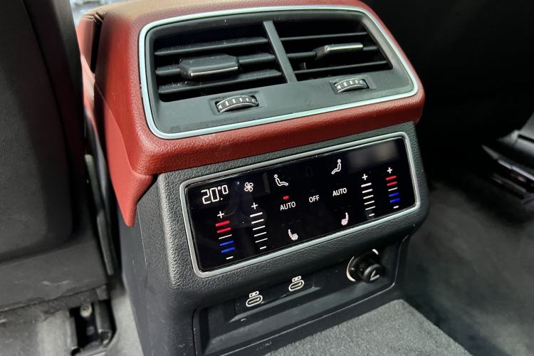 Used Audi A7L 2024 45 TFSI quattro Black Warrior Edition Interior 8
