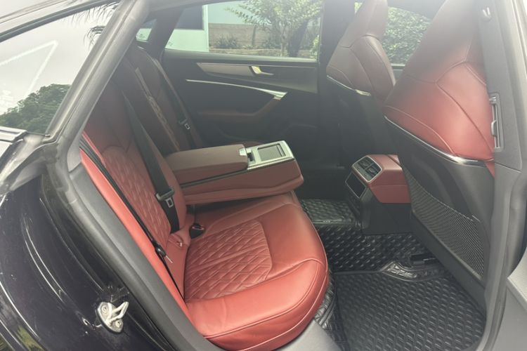 Used Audi A7L 2024 45 TFSI quattro S-line Black Warrior Edition Interior 9