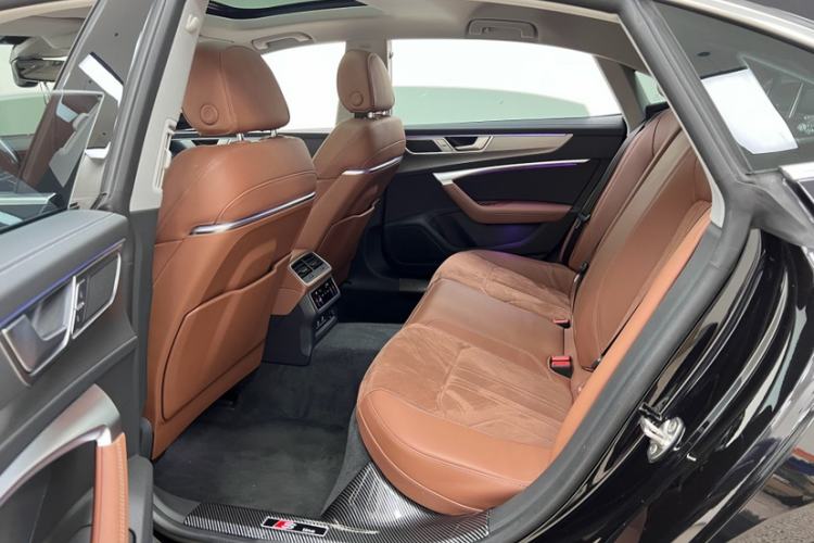Used Audi A7L 2024 45 TFSI Luxury Edition Interior 9