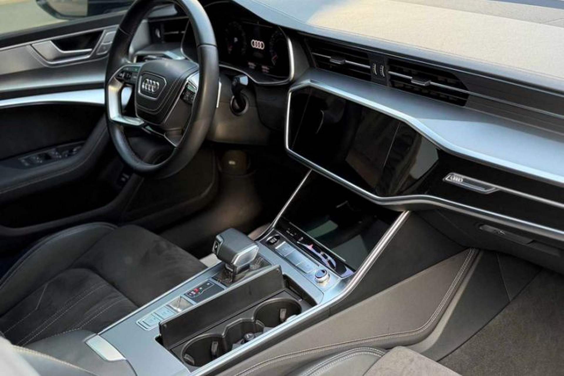 Used Audi A7L 2024 45 TFSI Luxury Edition Interior 9