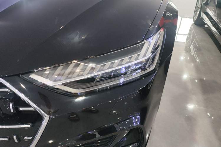Used Audi A7L 2024 45 TFSI Luxury Edition Left Front Headlight