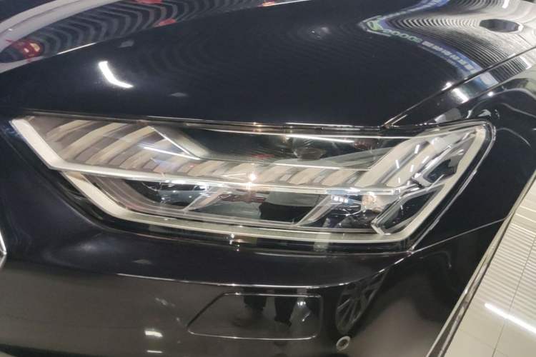 Used Audi A7L 2024 45TFSI S-line Dream-Building Edition Flow Crystal Package Left Front Headlight