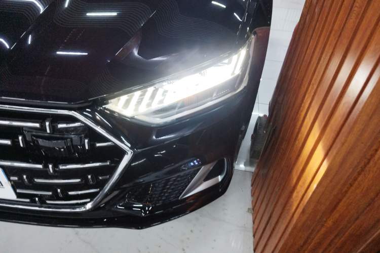 Used Audi A7L 2024 45TFSI S-line Dream-Building Edition Flow Crystal Package Left Front Headlight