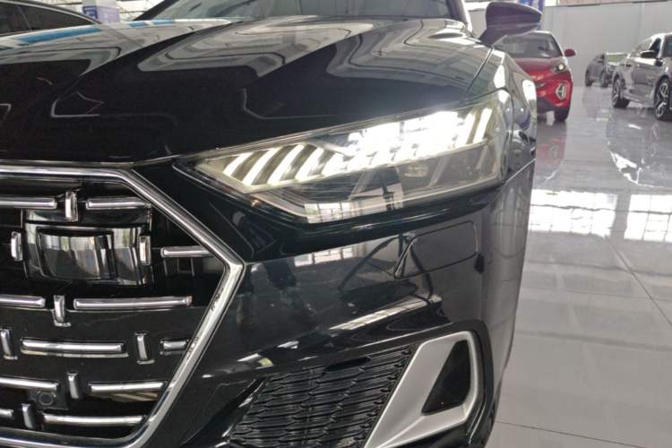 Used Audi A7L 2024 45TFSI S-line Dream-Building Edition Flow Crystal Package Left Front Headlight