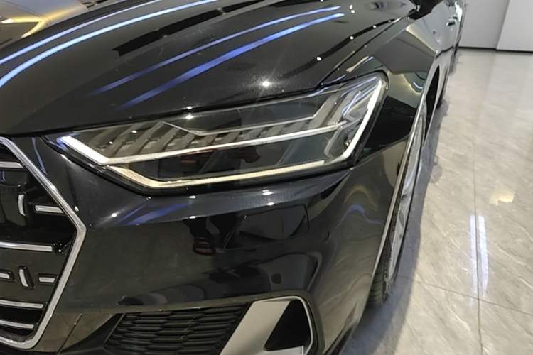 Used Audi A7L 2024 45TFSI S-line Dream-Building Edition Flow Crystal Package Left Front Headlight