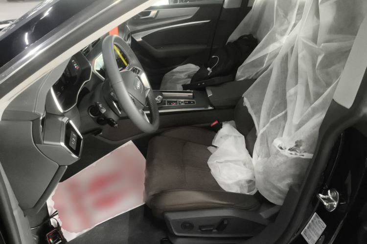 Used Audi A7L 2024 45TFSI S-line Dream-Building Edition Flow Crystal Package Left Front Seat