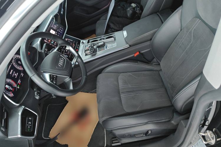 Used Audi A7L 2024 45 TFSI Luxury Edition Left Front Seat