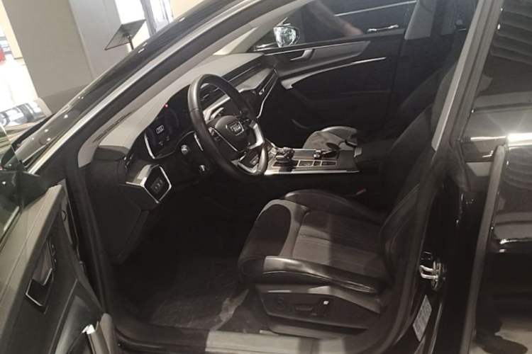 Used Audi A7L 2024 45TFSI S-line Dream-Building Edition Flow Crystal Package Left Front Seat
