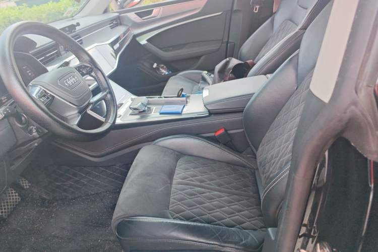 Used Audi A7L 2024 45 TFSI quattro Luxury Edition Left Front Seat