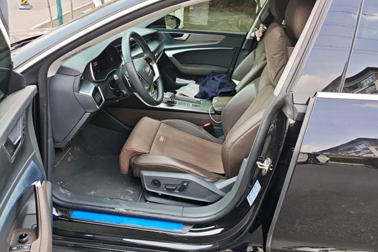 Used Audi A7L 2024 45TFSI S-line Dream-Building Edition Flow Crystal Package Left Front Seat