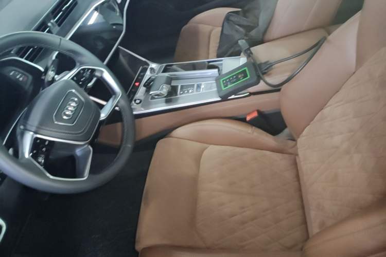 Used Audi A7L 2024 45 TFSI quattro Luxury Edition Left Front Seat