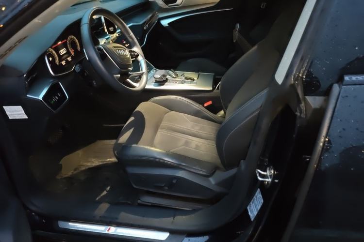 Used Audi A7L 2024 45 TFSI Luxury Edition Left Front Seat