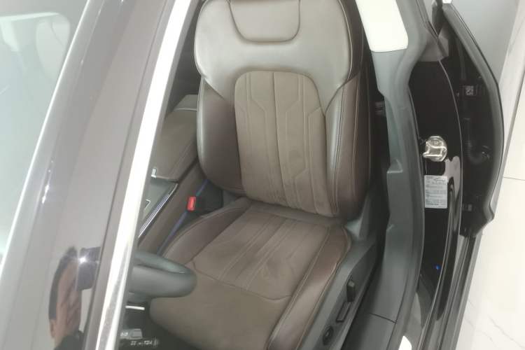 Used Audi A7L 2024 45TFSI S-line Dream-Building Edition Flow Crystal Package Left Front Seat