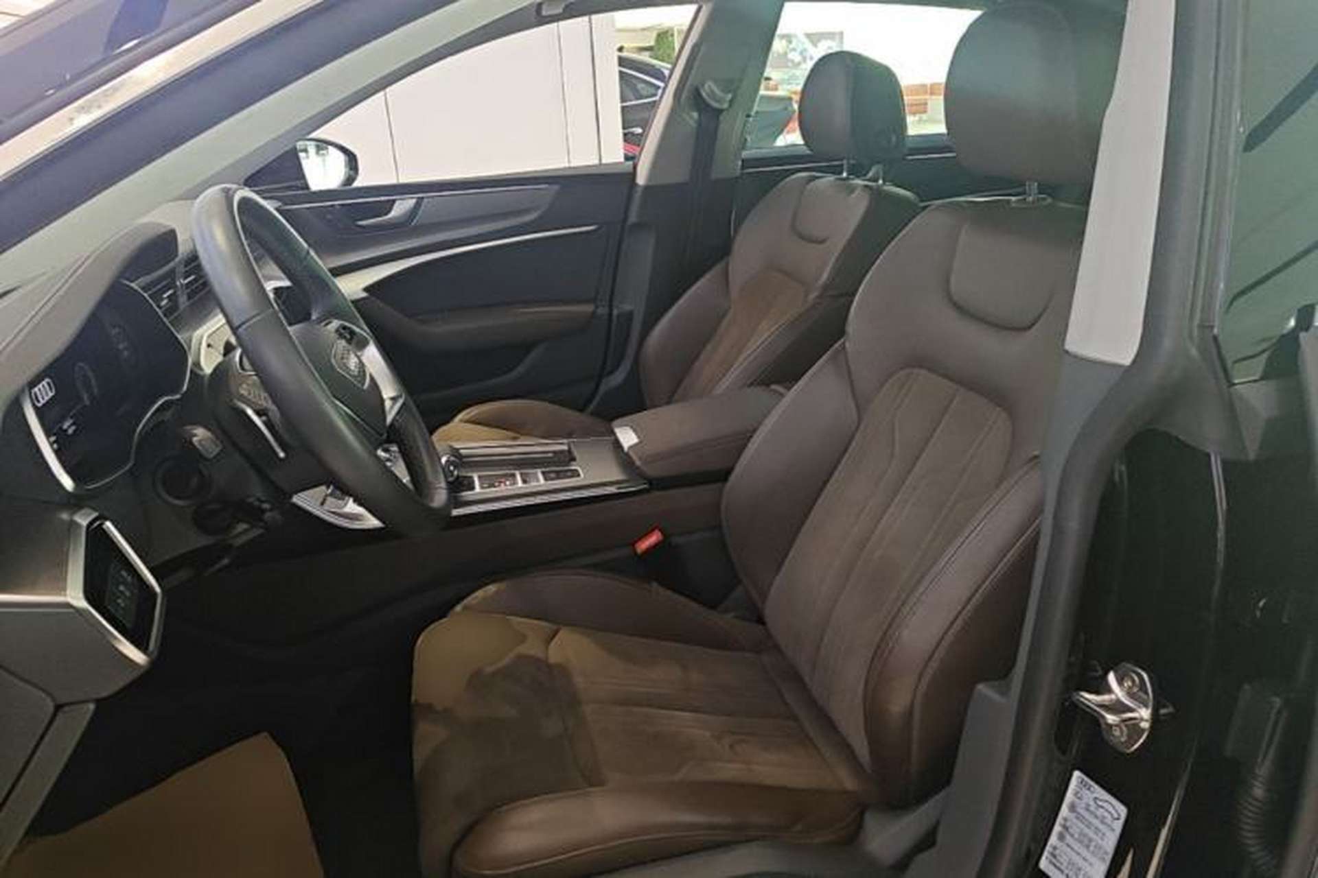 Used Audi A7L 2024 45TFSI S-line Dream-Building Edition Flow Crystal Package Left Front Seat
