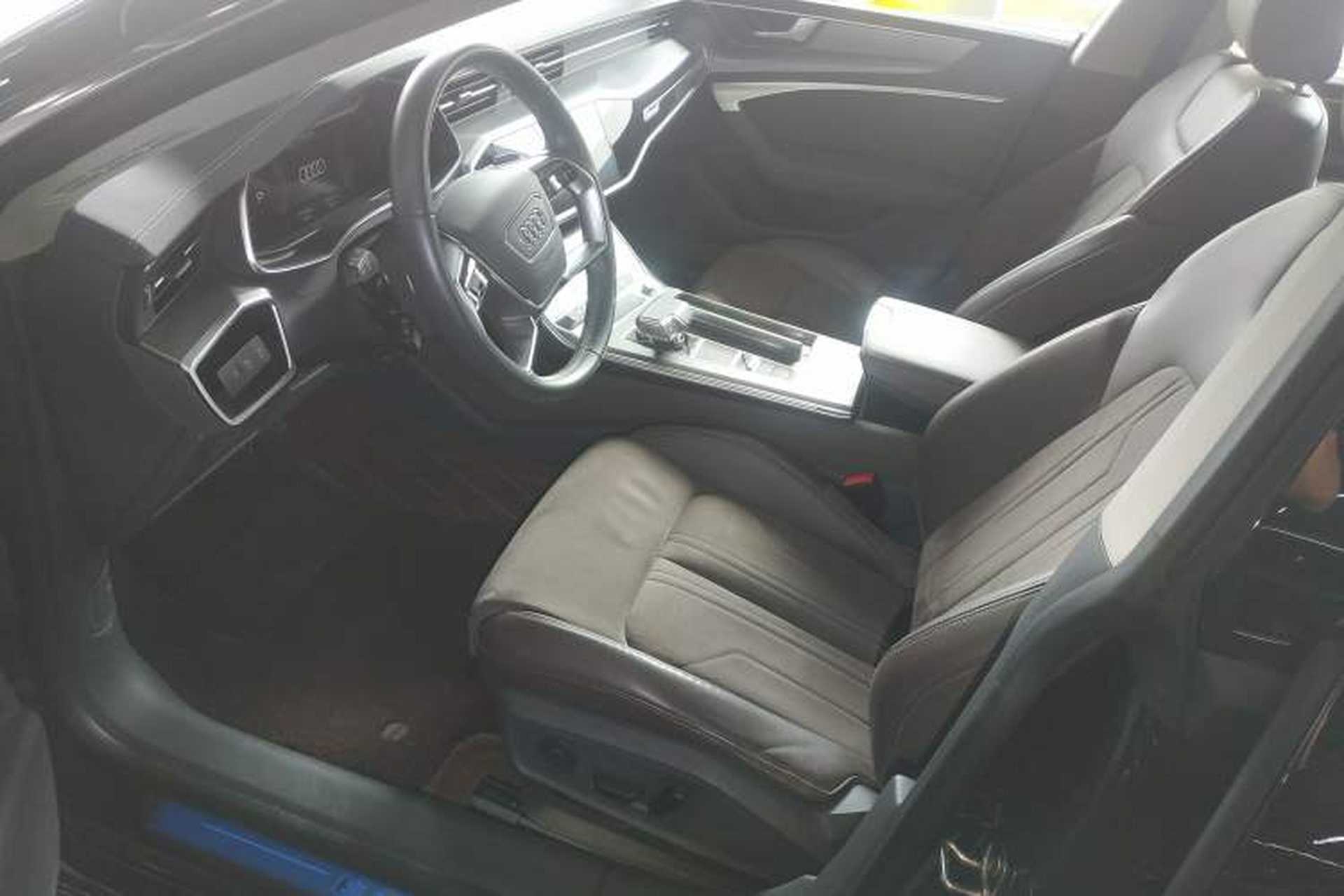 Used Audi A7L 2024 45TFSI S-line Dream-Building Edition Flow Crystal Package Left Front Seat