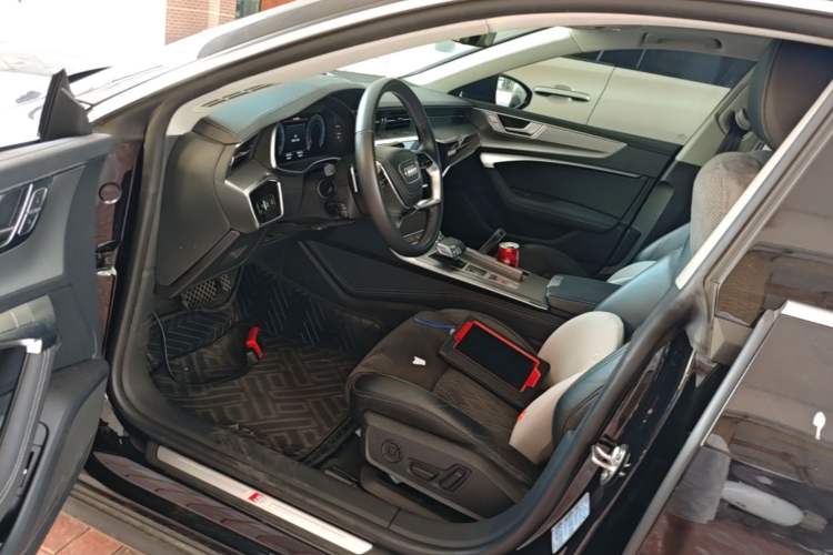Used Audi A7L 2024 45 TFSI quattro Luxury Edition Left Front Seat