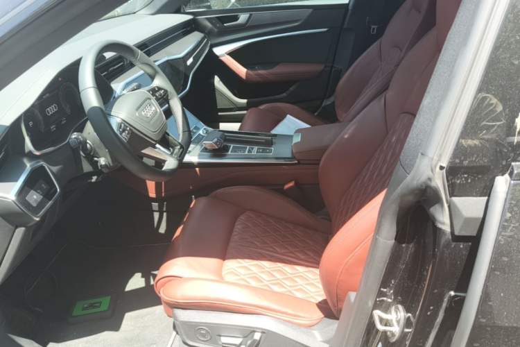 Used Audi A7L 2024 45 TFSI quattro Black Warrior Edition Left Front Seat
