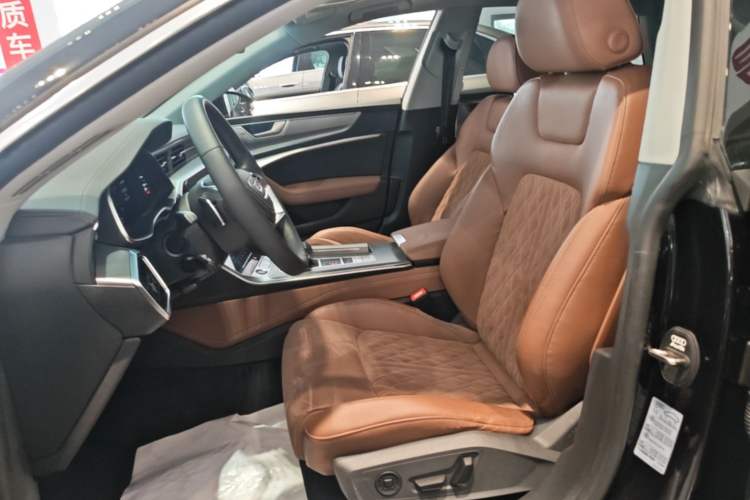 Used Audi A7L 2024 45 TFSI quattro Luxury Edition Left Front Seat