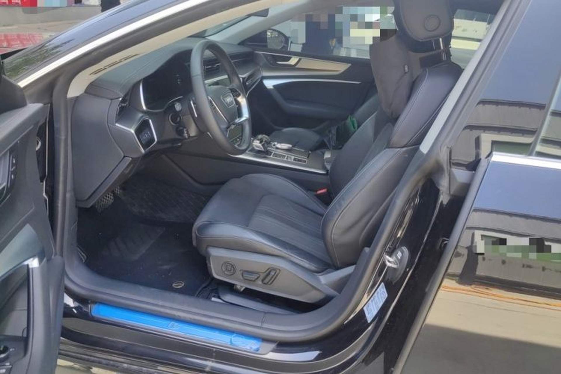 Used Audi A7L 2024 45TFSI S-line Dream-Building Edition Flow Crystal Package Left Front Seat
