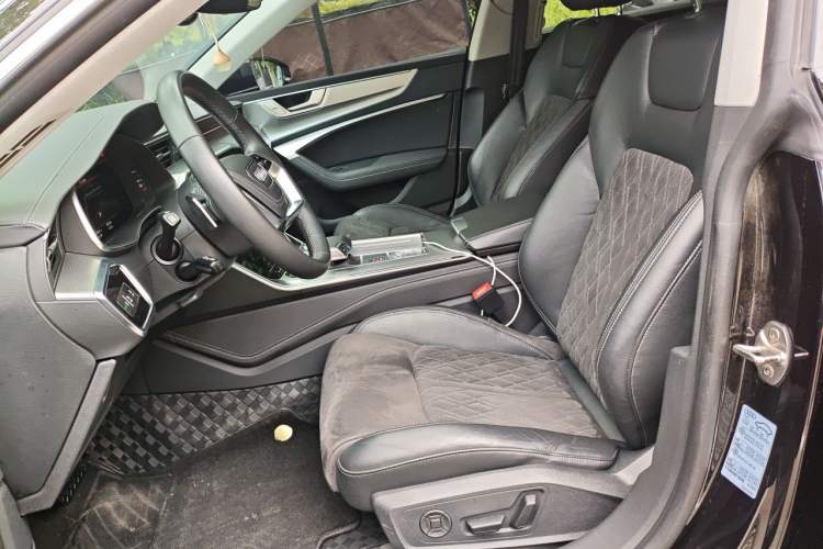 Used Audi A7L 2024 45 TFSI quattro Luxury Edition Left Front Seat