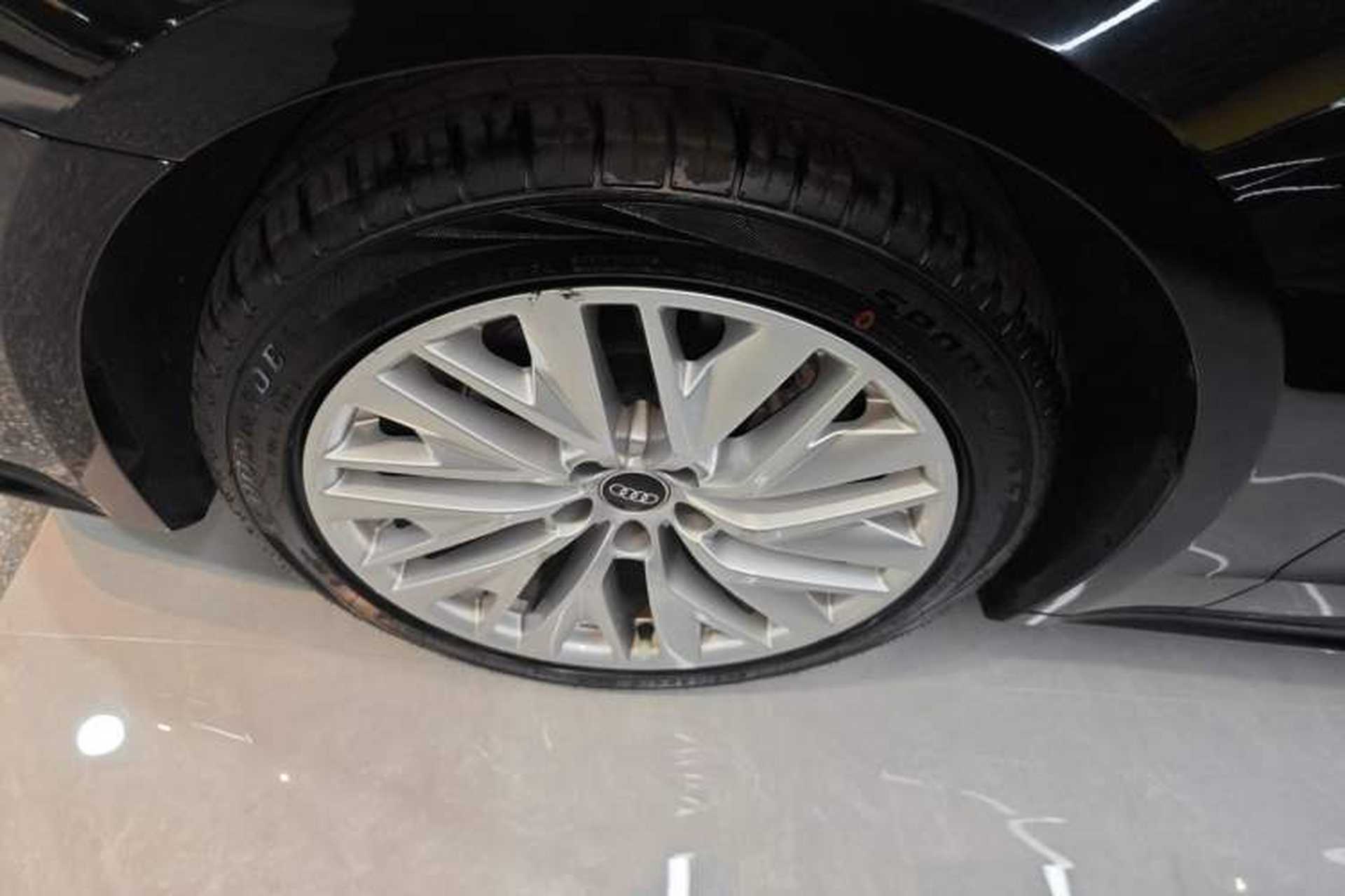 Used Audi A7L 2024 45TFSI S-line Dream-Building Edition Flow Crystal Package Left Front Wheel Hub
