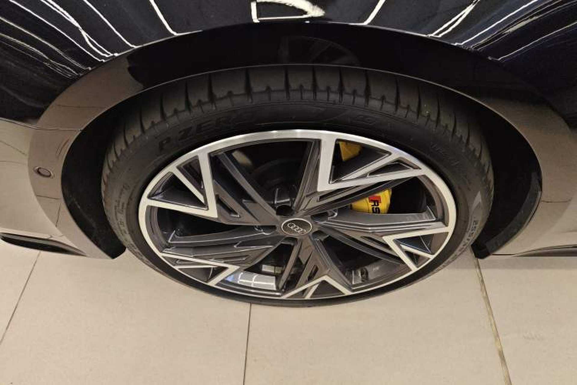 Used Audi A7L 2024 45 TFSI quattro S-line Black Warrior Edition Left Front Wheel Hub