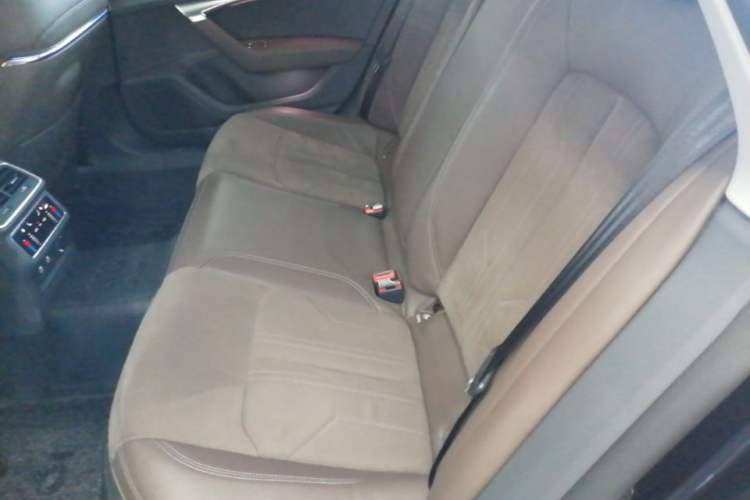 Used Audi A7L 2024 45TFSI S-line Dream-Building Edition Flow Crystal Package Left Rear Seat