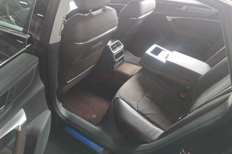 Used Audi A7L 2024 45TFSI S-line Dream-Building Edition Flow Crystal Package Left Rear Seat
